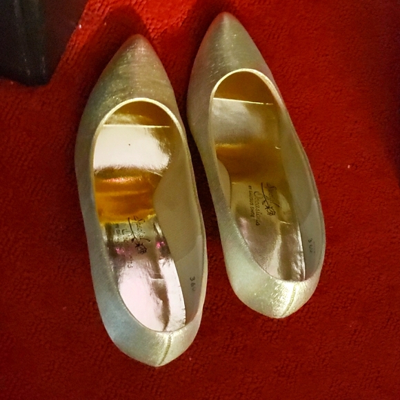 Special Occasions by Saugus Shoes - Picture 2 of 8